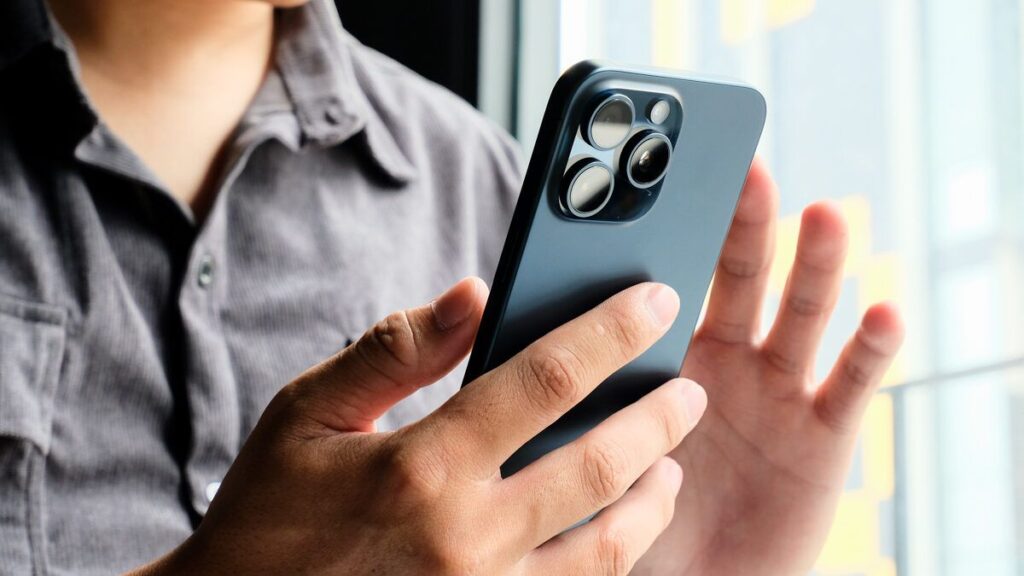 Đánh giá iPhone 15 Pro Max: Liệu có đáng nâng cấp từ iPhone 14 Pro Max? 4 15